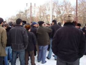стихийный митинг. фото с сайта Ингушетия.Ru