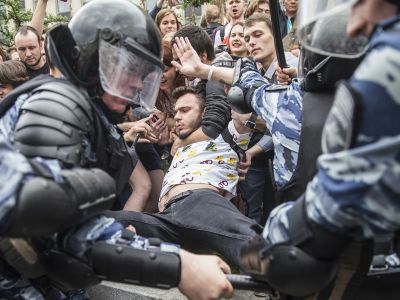 Задержание Руслана Шаведдинова. Фото: AP
