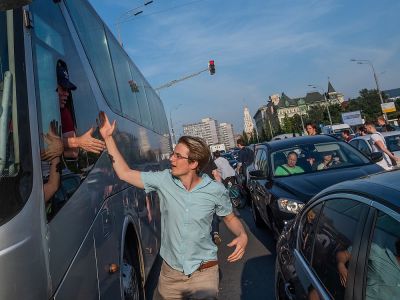 Перекрытие Садового кольца во время акции 27 августа. Фото: Илья Варламов