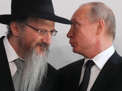 В.Путин и Берл Лазар. Фото:  Sergei Ilnitsky, Reuters