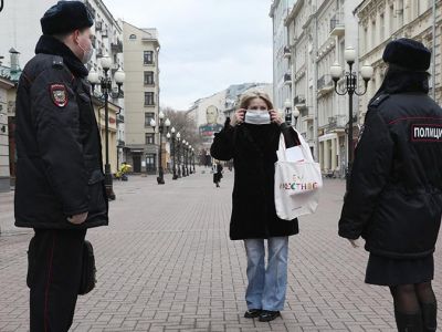 Контроль режима принудительной самоизоляции. Фото: gazeta-savelki.ru