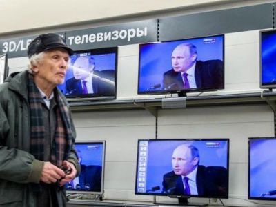 Старшее поколение и Путин. Фото: manas.news